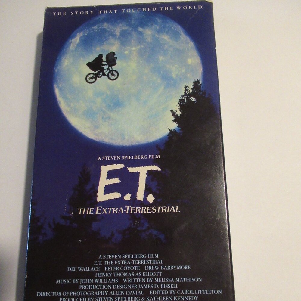 ET the Extra-Terrestrial VHS Tape w/ GREEN FLAP 1988 ET